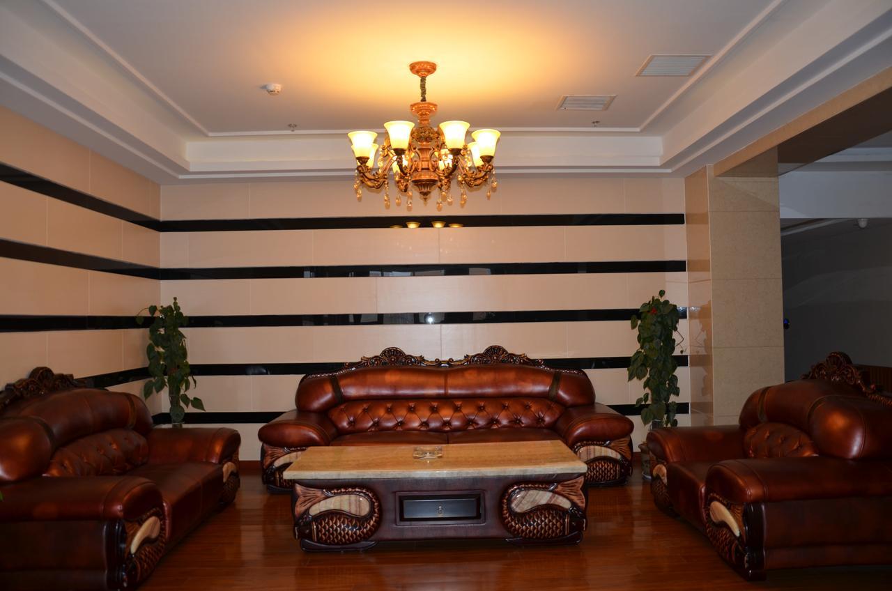 Super 8 Henshui Zhongxin North Avenue Hotel Hengshui Eksteriør billede