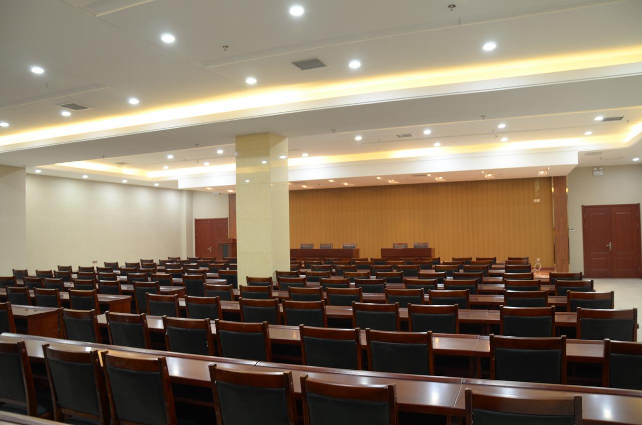 Super 8 Henshui Zhongxin North Avenue Hotel Hengshui Eksteriør billede